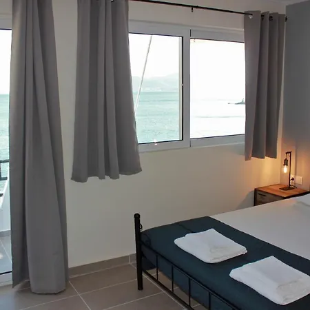 Apartament Budget 1 - Sea View - Renovated February 2021